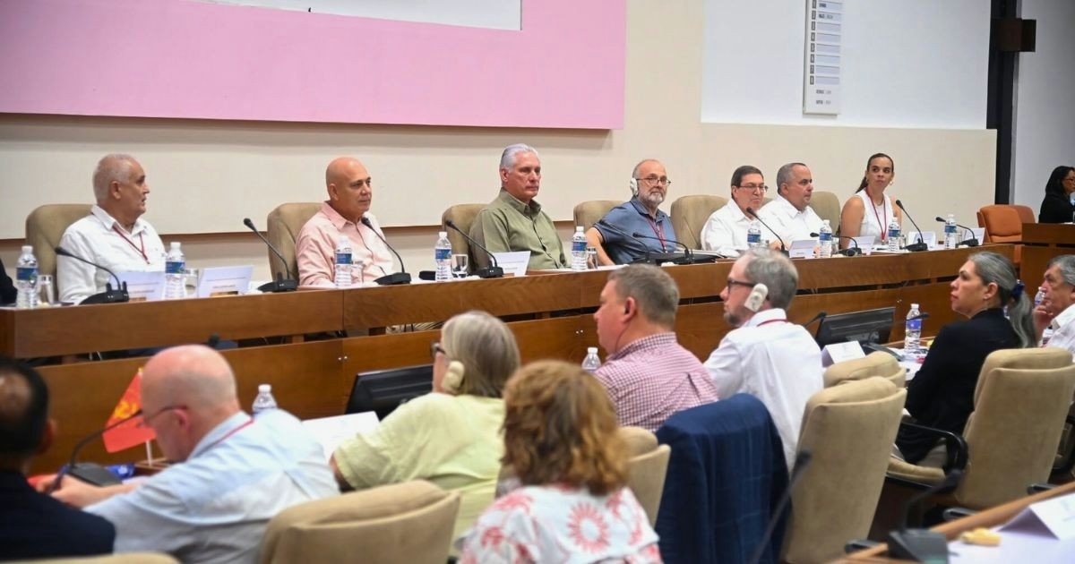 Cronología: Cuba encadena actos por el centenario de Fidel Castro mientras el sistema eléctrico colapsa